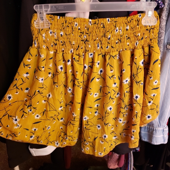 NWT Zaful High-waisted Shorts - Picture 4 of 4